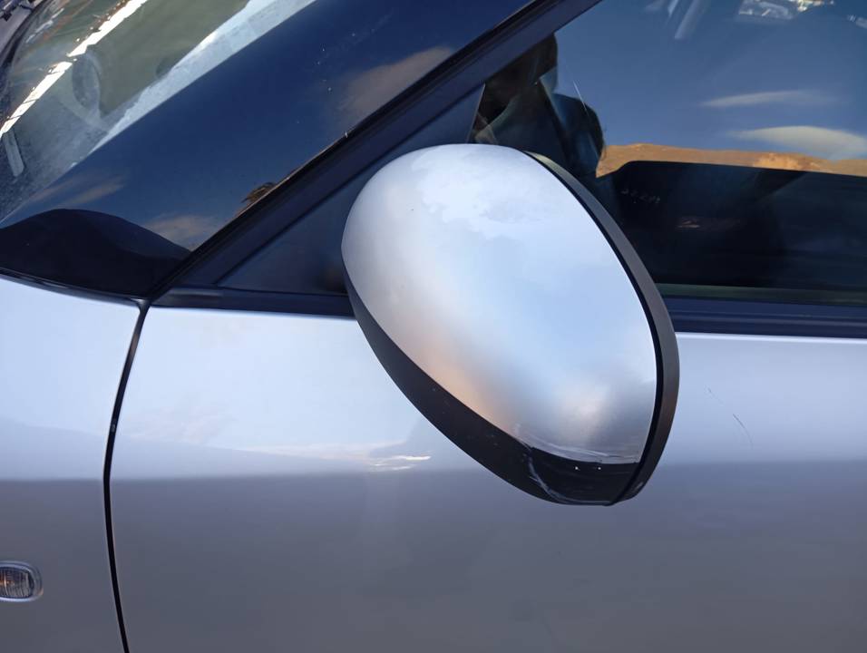 RETROVISOR IZQUIERDO