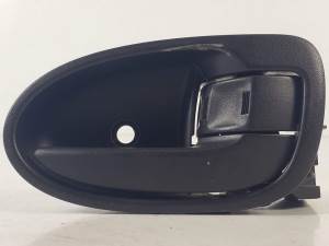 MANETA INTERIOR TRASERA DERECHA 692050D90 TOYOTA YARIS (KSP9/SCP9/NLP9) Autodesguaces Alicante