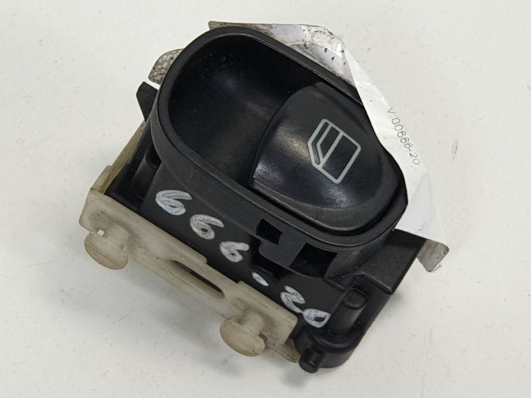 MANDO ELEVALUNAS DELANTERO DERECHO - A2038200210 - MERCEDES - CLASE C (W203) SPORTCOUPE