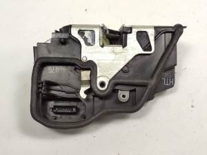 CERRADURA PUERTA TRASERA IZQUIERDA 7167075 BMW X5 (E70) Autodesguaces Alicante