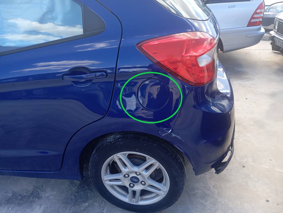 TAPA EXTERIOR COMBUSTIBLE