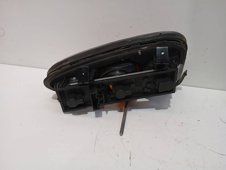 PILOTO TRASERO IZQUIERDO