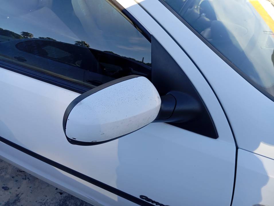 RETROVISOR DERECHO