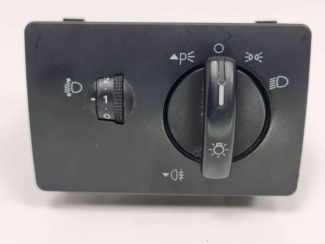 MANDO LUCES - 7M5T13A024 - FORD - FOCUS TURNIER (CB4)