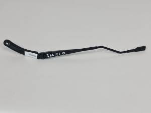 BRAZO LIMPIA DELANTERO IZQUIERDO 288812365R RENAULT CAPTUR (J5AL) Autodesguaces Alicante