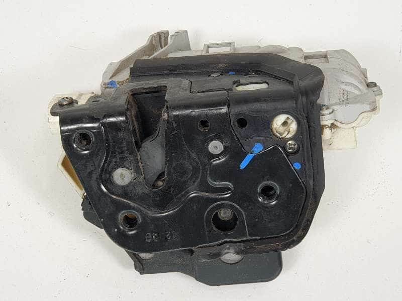 CERRADURA PUERTA DELANTERA DERECHA - 8E1837016 - SEAT - EXEO BERLINA (3R2)