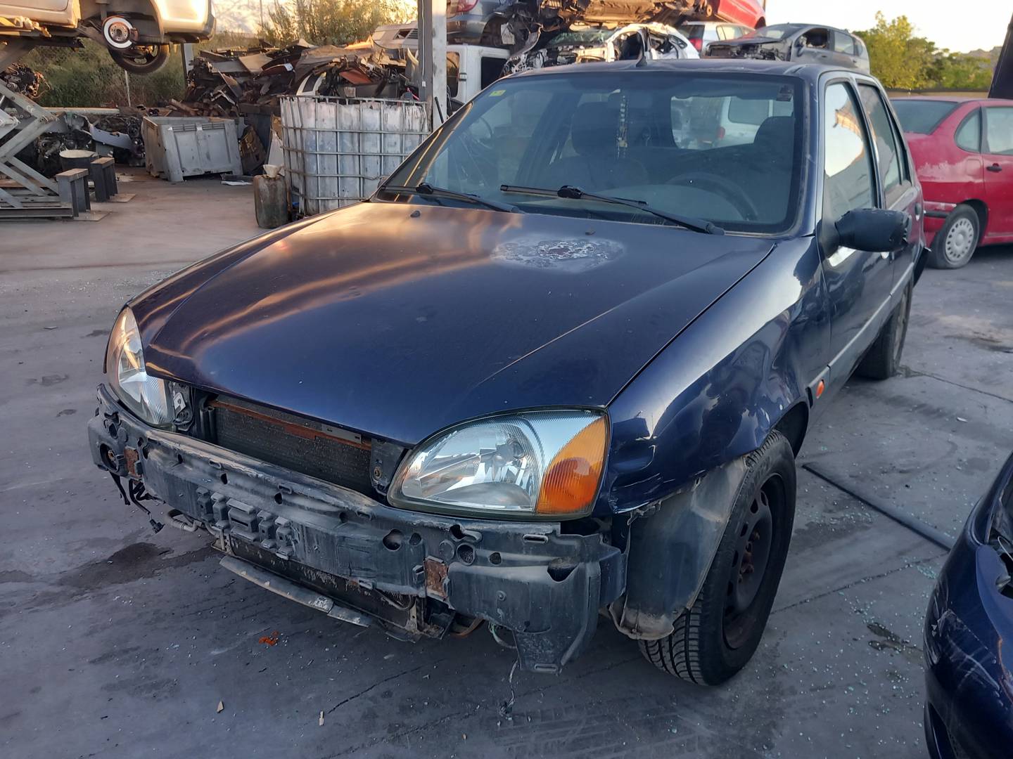 FORD FIESTA BERLINA (DX) (1999 - 2002)