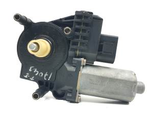 MOTOR ELEVALUNAS TRASERO IZQUIERDO 0130821784 AUDI A6 BERLINA (4B2) Autodesguaces Alicante