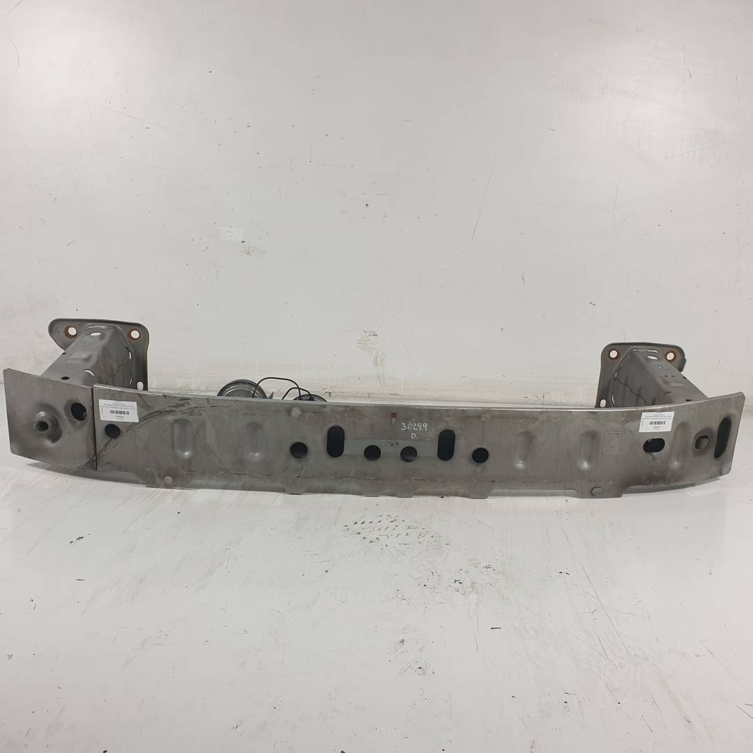 REFUERZO PARAGOLPES DELANTERO - FORD - FOCUS TURNIER (CB4)