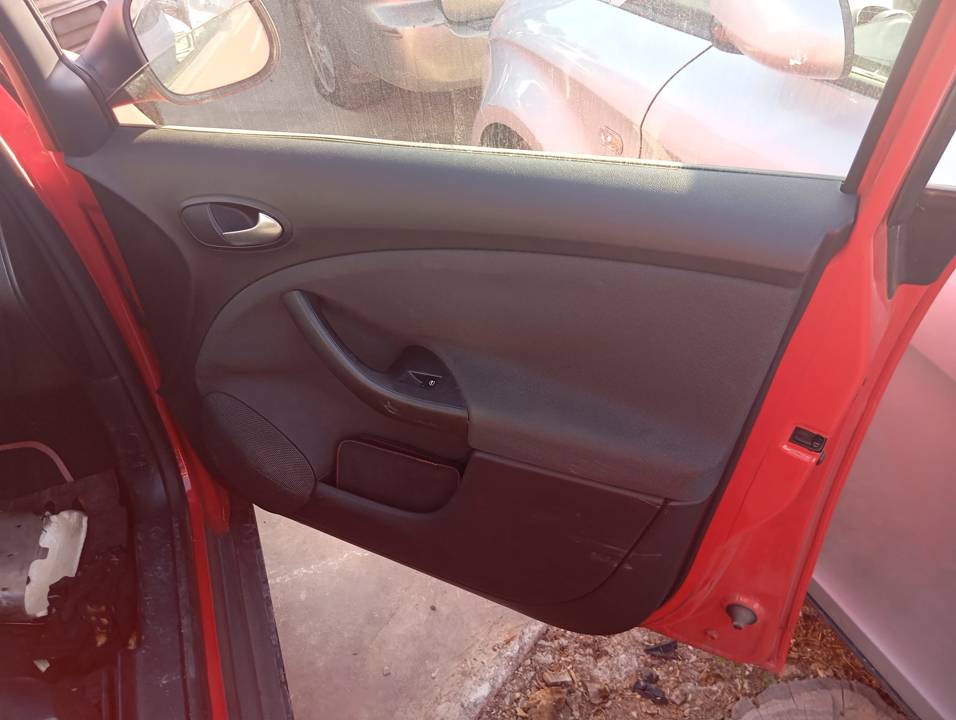 MOTOR ELEVALUNAS DELANTERO DERECHO