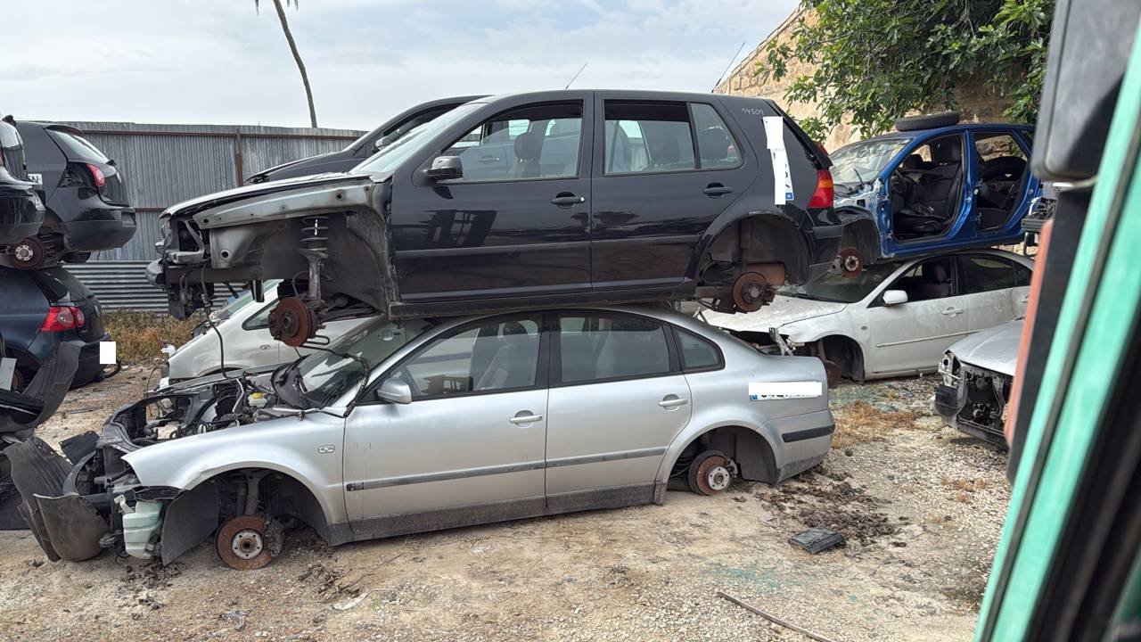 Imagen del vehículo VOLKSWAGEN GOLF IV BERLINA (1J1)