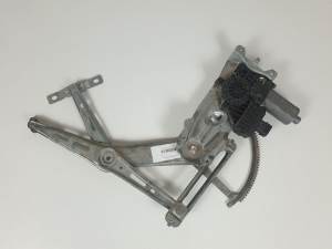 ELEVALUNAS DELANTERO IZQUIERDO 0130821714 OPEL ZAFIRA A Autodesguaces Alicante