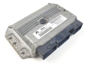 CENTRALITA MOTOR UCE V29009794A RENAULT MEGANE III SPORT TOURER Autodesguaces Alicante
