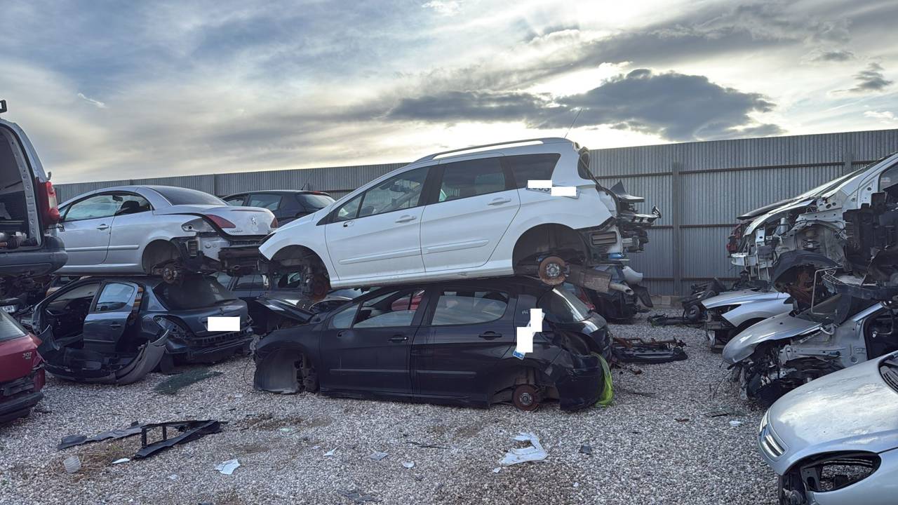 Imagen del vehículo PEUGEOT 308