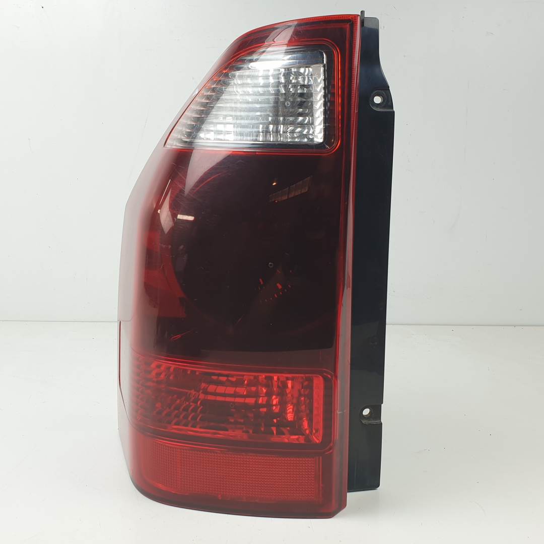 Rückleuchte hinten links - MITSUBISHI - MONTERO (V60/V70)