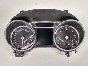 CUADRO INSTRUMENTOS A1569009503 MERCEDES CLASE GLA (W156) Autodesguaces Alicante