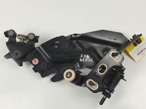 SOPORTE / GUIA PUERTA CORREDERA FORD B-MAX (2012 - ...) Autodesguaces Alicante
