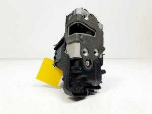 CERRADURA PUERTA DELANTERA IZQUIERDA JX7AA21813NE FORD FOCUS Autodesguaces Alicante