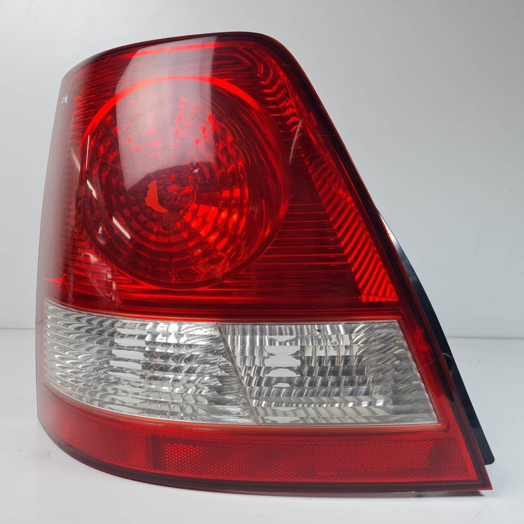 PILOTO TRASERO IZQUIERDO - 924013E0 - KIA - SORENTO