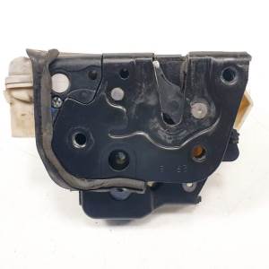 CERRADURA PUERTA DELANTERA IZQUIERDA 8E1837015AA AUDI A4 BERLINA (8E) Autodesguaces Alicante