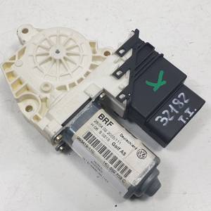 MOTOR ELEVALUNAS TRASERO IZQUIERDO 1K0959703C VOLKSWAGEN GOLF V BERLINA (1K1) Autodesguaces Alicante