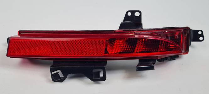 FARO ANTINIEBLA TRASERO DERECHO FK7215K272 LAND ROVER DISCOVERY SPORT Autodesguaces Alicante