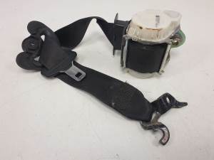 CINTURON SEGURIDAD DELANTERO DERECHO 330598491 BMW SERIE 1 BERLINA (E81/E87) Autodesguaces Alicante