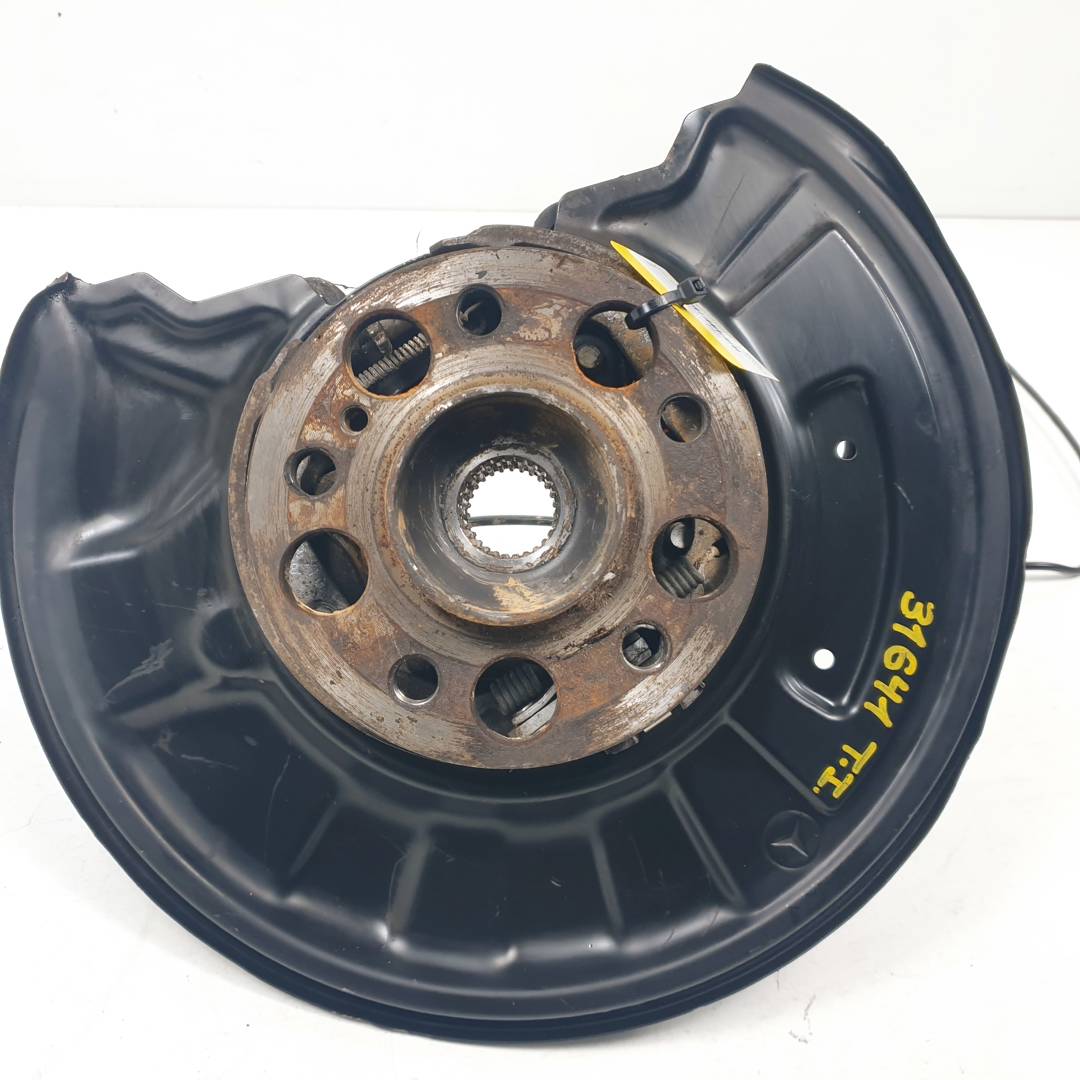 Rear left steering knuckle - MERCEDES - CLASE C (W204) BERLINA