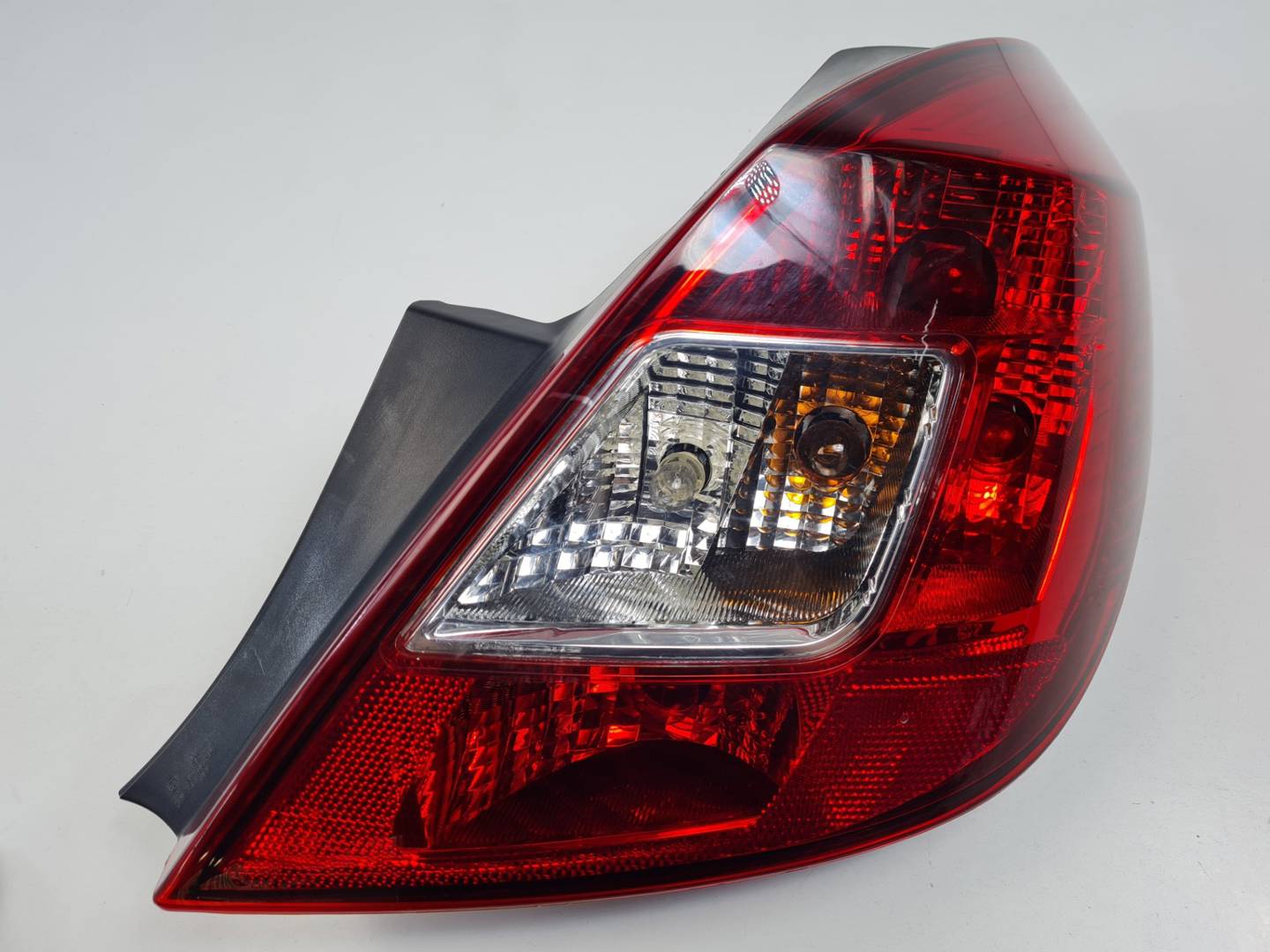 Feu arrière droit - OPEL - CORSA D
