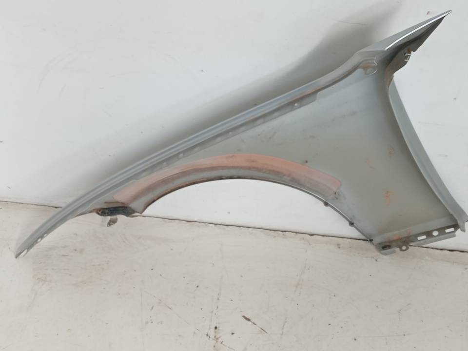 ALETA DELANTERA DERECHA