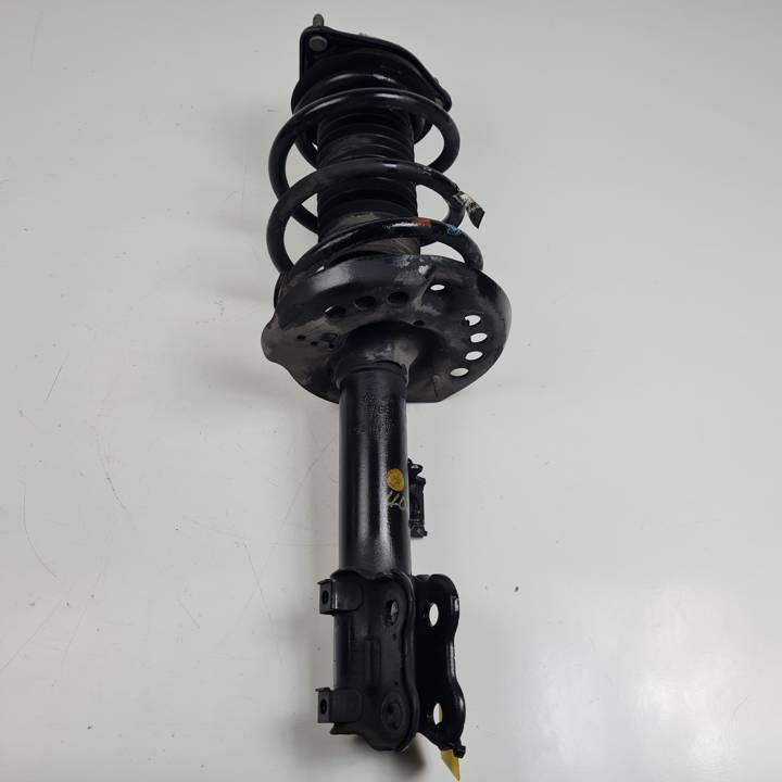AMORTIGUADOR DELANTERO DERECHO 546613Z720 HYUNDAI I40 Autodesguaces Alicante
