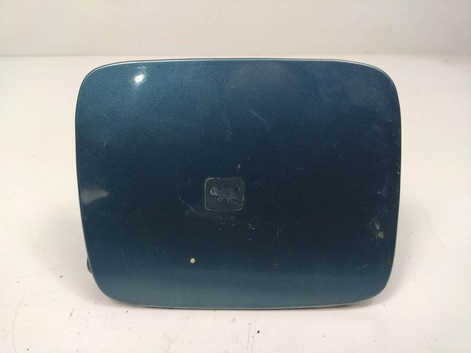 TAPA EXTERIOR COMBUSTIBLE - NISSAN - PRIMERA BERLINA (P12)