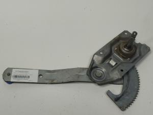 ELEVALUNAS TRASERO DERECHO FORD FIESTA BERLINA (DX) Autodesguaces Alicante