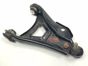 BRAZO SUSPENSION INFERIOR DELANTERO IZQUIERDO CCA1026 RENAULT KANGOO (F/KC) Autodesguaces Alicante