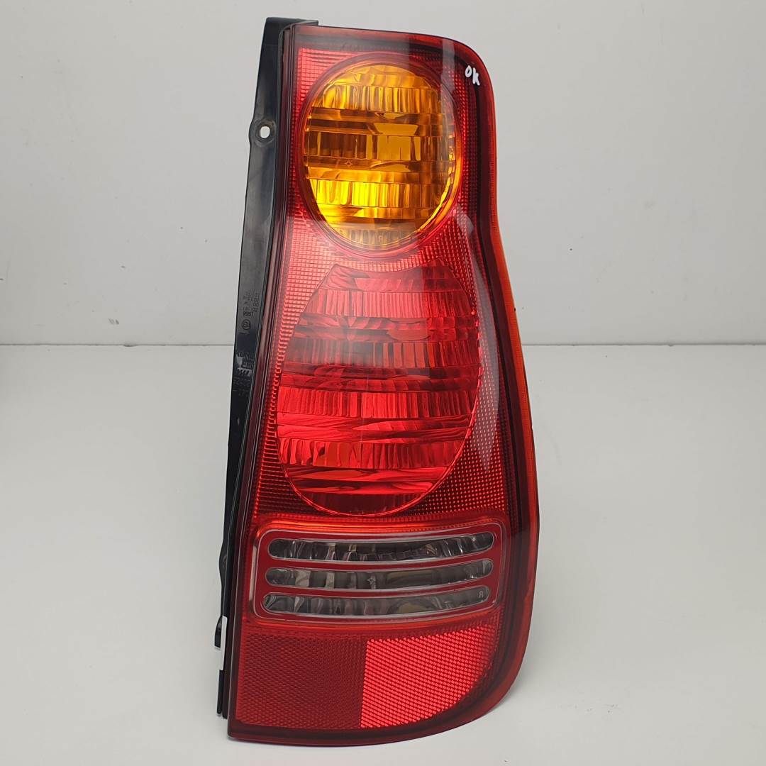PILOTO TRASERO DERECHO - 92402170 - HYUNDAI - MATRIX (FC)