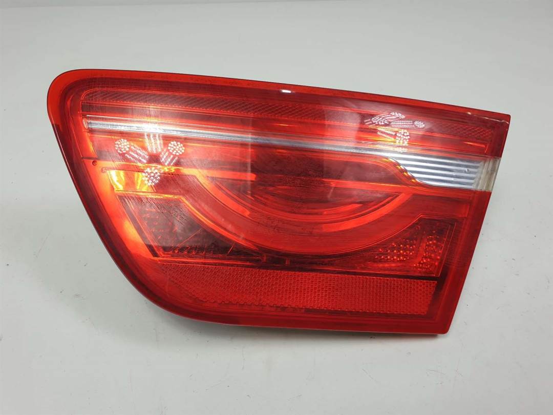 PILOTO TRASERO DERECHO INTERIOR - JAGUAR - XE