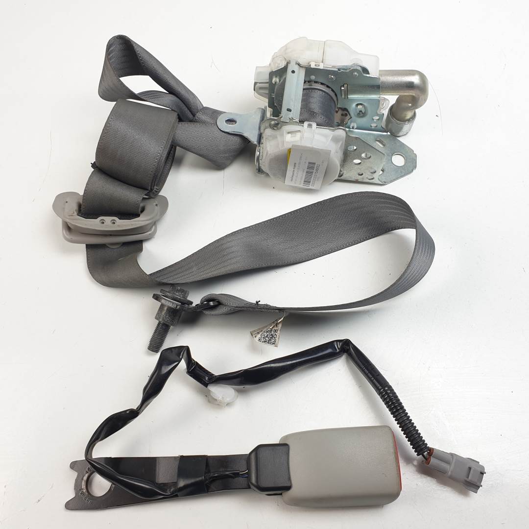 CINTURON SEGURIDAD DELANTERO DERECHO - 2J082531 - TOYOTA - VENZA (AV10)