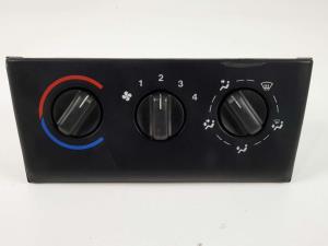 MANDO CALEFACCION / AIRE ACONDICIONADO 90586319 OPEL VECTRA B BERLINA Autodesguaces Alicante
