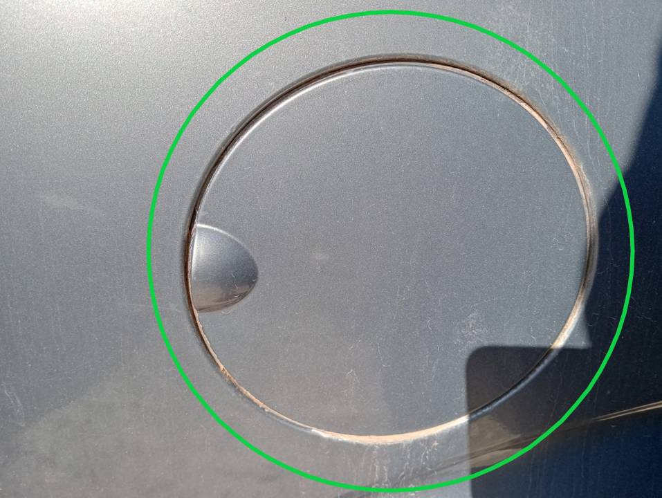 TAPA EXTERIOR COMBUSTIBLE