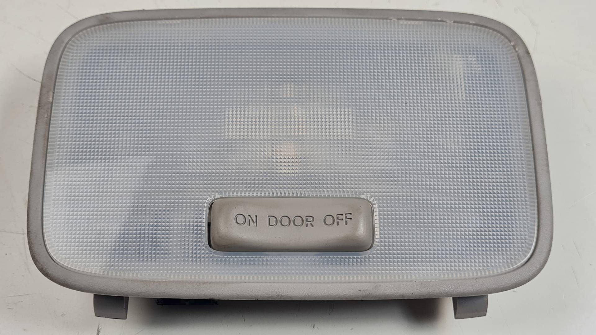 LUZ INTERIOR - 928501Y000 - HYUNDAI - I10 (IA)