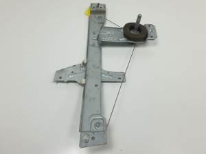 ELEVALUNAS TRASERO DERECHO PEUGEOT 207 Autodesguaces Alicante