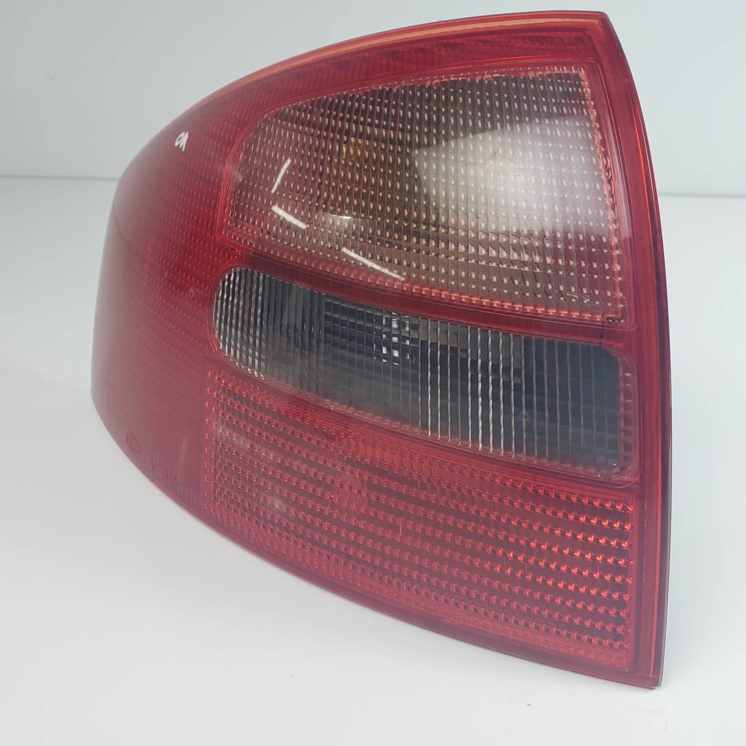 PILOTO TRASERO IZQUIERDO - 4B5945095 - AUDI - A6 BERLINA (4B2)