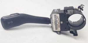 MANDO INTERMITENTES 8L0953513G VOLKSWAGEN GOLF IV BERLINA (1J1) Autodesguaces Alicante