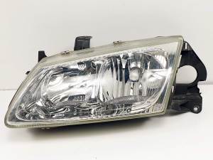 FARO IZQUIERDO 89004856 NISSAN ALMERA (N16/E) Autodesguaces Alicante