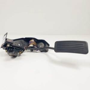 POTENCIOMETRO PEDAL 7811135030 TOYOTA COROLLA VERSO (R1) Autodesguaces Alicante