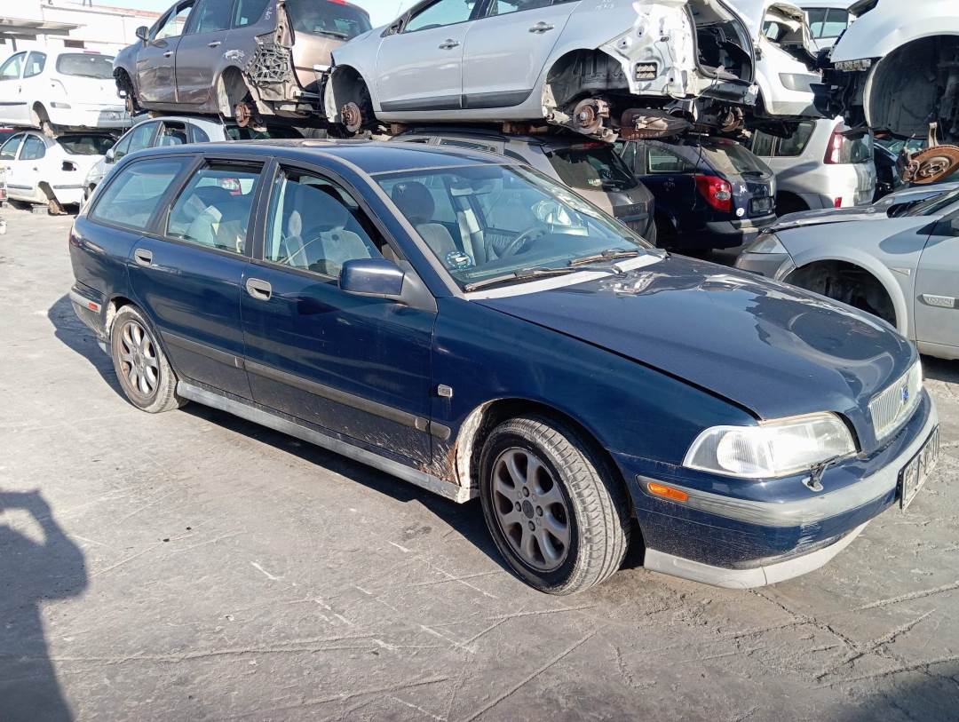 VOLVO V40 FAMILIAR (1995 - 2005)