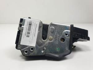 CERRADURA PUERTA TRASERA DERECHA BMW SERIE 3 BERLINA (E46) Autodesguaces Alicante