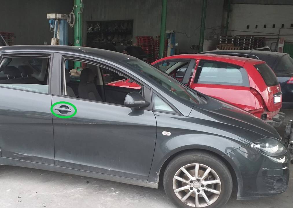 MANETA EXTERIOR DELANTERA DERECHA