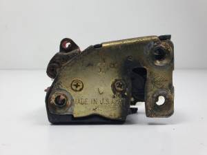 CERRADURA PUERTA DELANTERA DERECHA CHRYSLER JEEP CHEROKEE (J) Autodesguaces Alicante