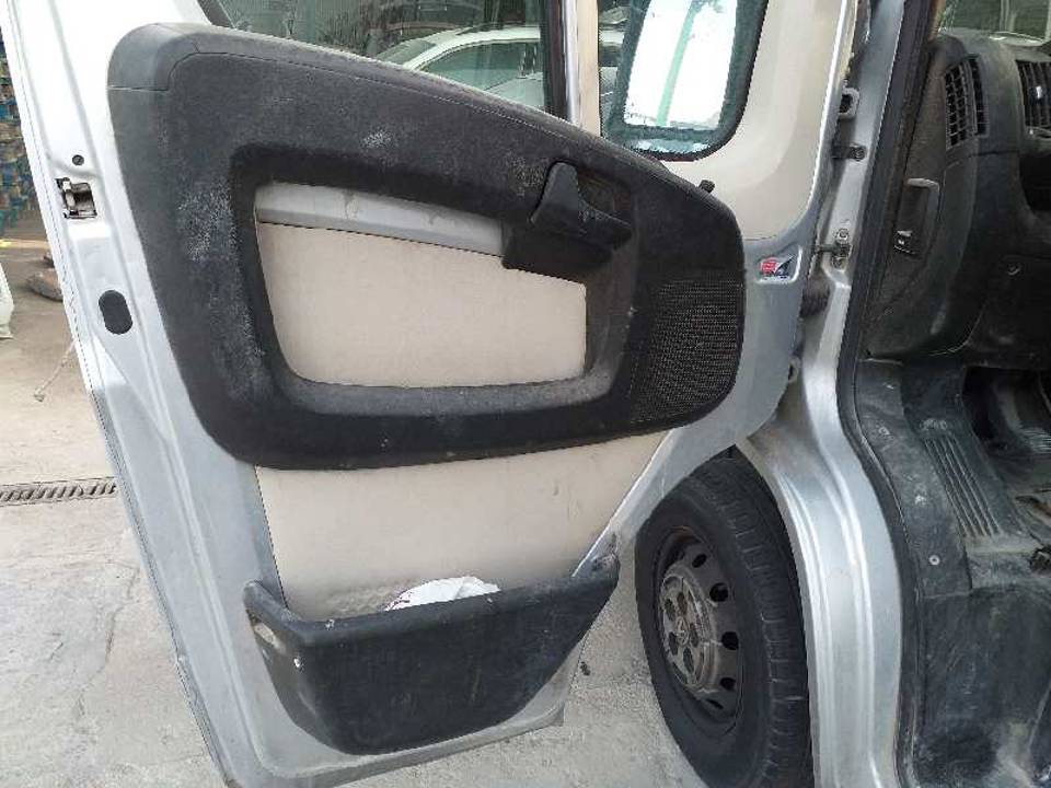 ELEVALUNAS DELANTERO IZQUIERDO
